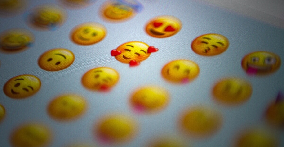 Best Uses for the Handshake Emoji in Online Interactions - Smileys,  Emoticons And Emojis